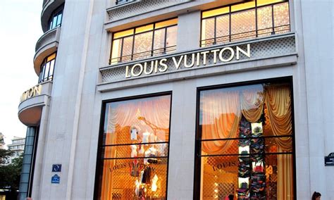 louis vuitton corporate number|louis vuitton customer service hours.